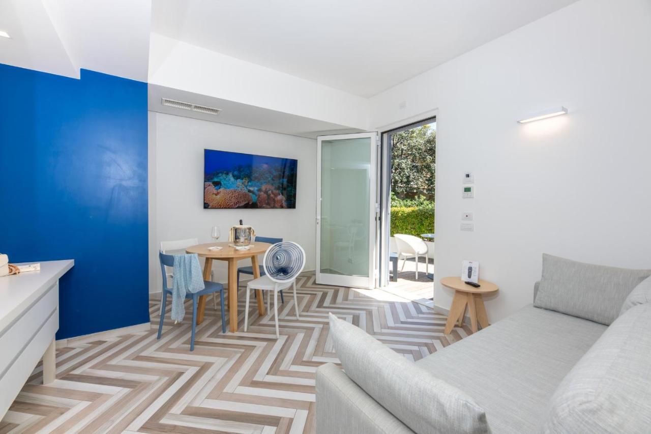 Amarina Suite Emotion Marina di Pietrasanta Bagian luar foto