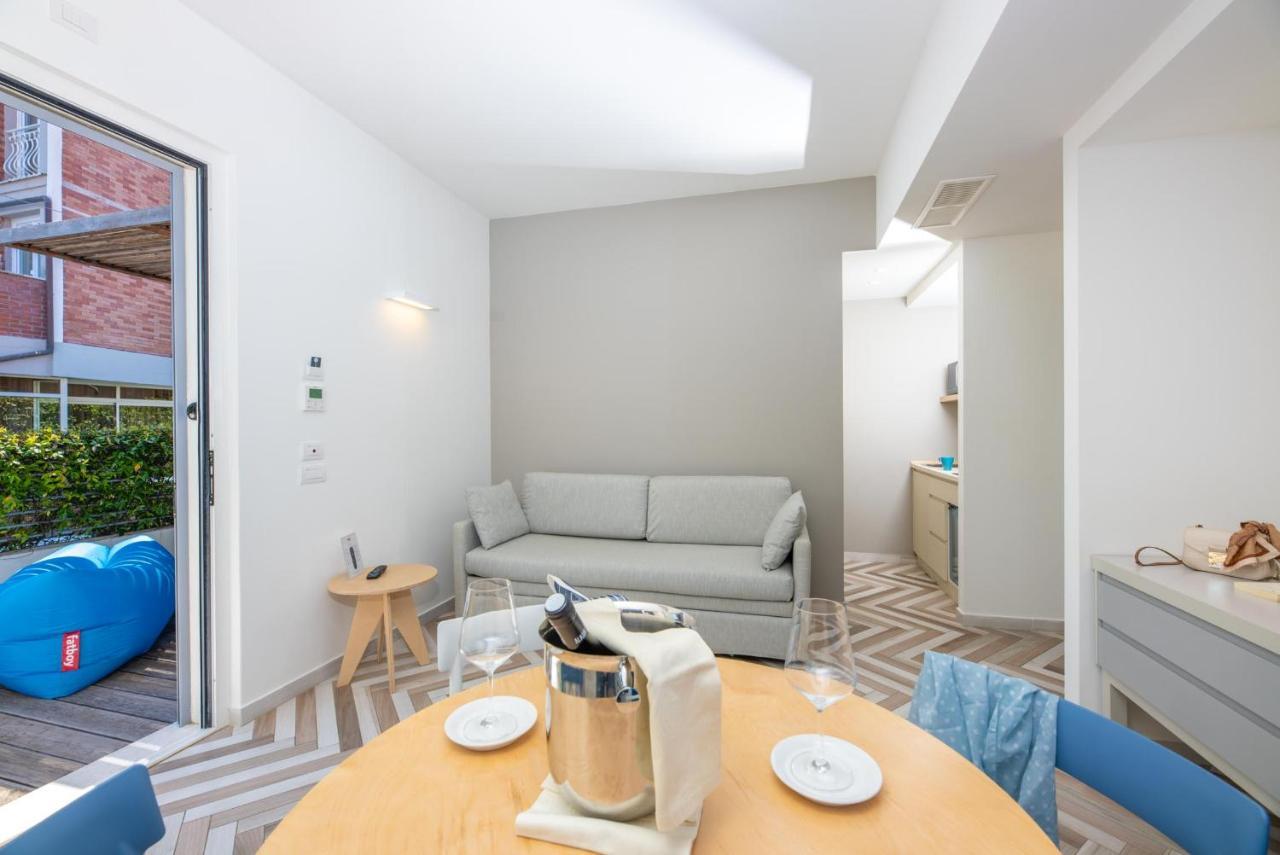 Amarina Suite Emotion Marina di Pietrasanta Bagian luar foto